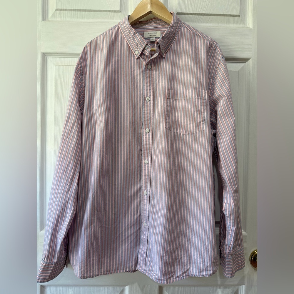 Banana Republic XL Slim Untucked Buttonup